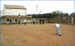 Renseignements auprs de - La boule joyeuse -